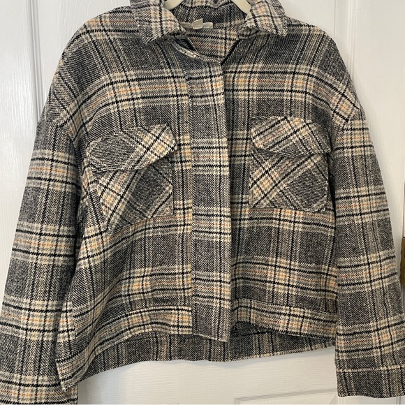 FASHION ON EARTH Plaid zip up coat with front pockets size Large - Picture 1 of 8